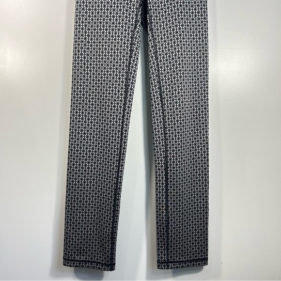 Lululemon High Waist Knit Geometric Slim Straight Pants Black Gray; Lulu Size 8 - Picture 11 of 13
